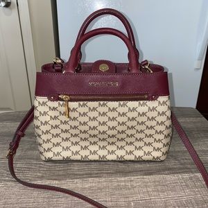 *NWT* Authentic Michael Kors Hailee Satchel Small Handbag in color Merlot.